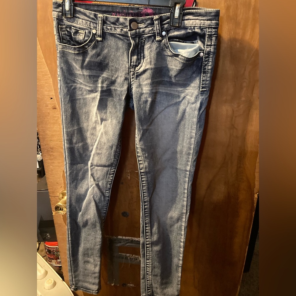 Junior’s skinny jeans